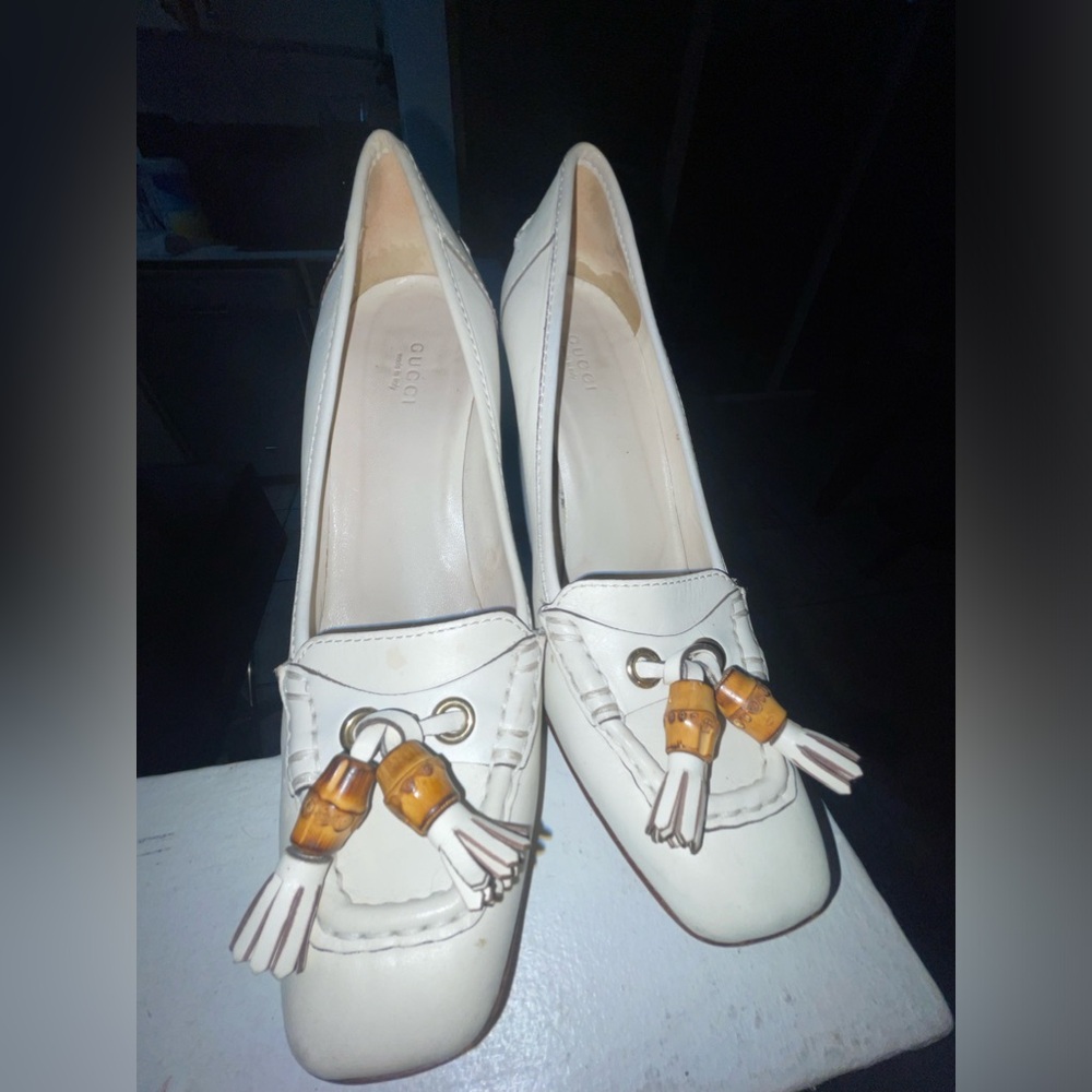 Gucci Leather Bamboo Tassel Ivory Heels pumps